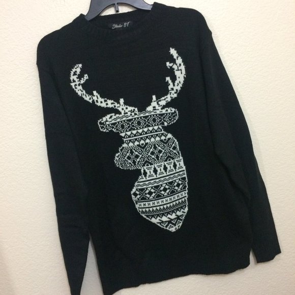 Studio 8T Christmas Sweater Holidays Reindeer NWOT - Picture 3 of 10